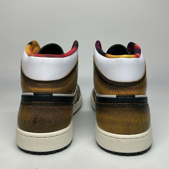 New Men’s Nike Air Jordan 1 Mid SE Shoes Black/Taxi White DQ8417-071 NWOB - Picture 7 of 7